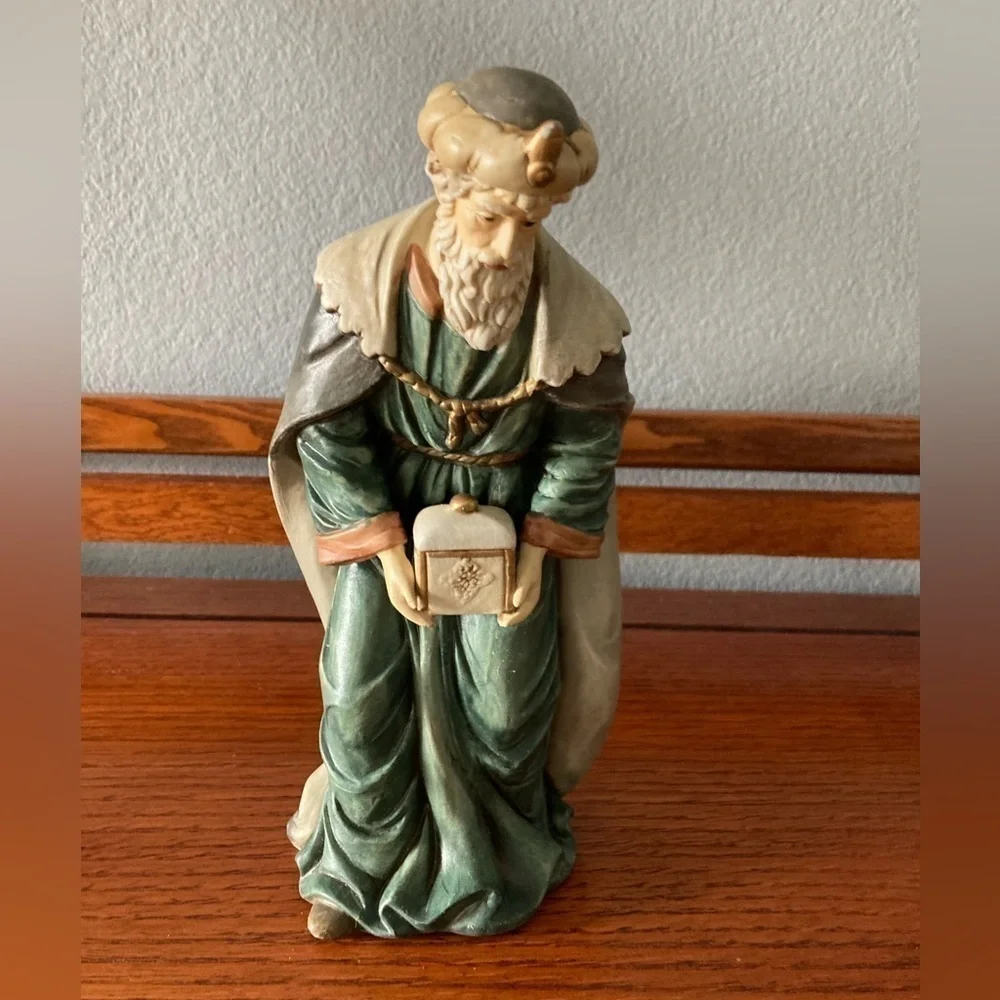 Grandeur Noel Collector's Edition Wise Man Replacement Figurine Nativity